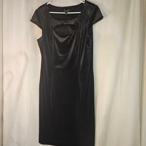 Connected Apparel Elegant Black Velvet Cocktail Dress with Ruched Detail Size 14
